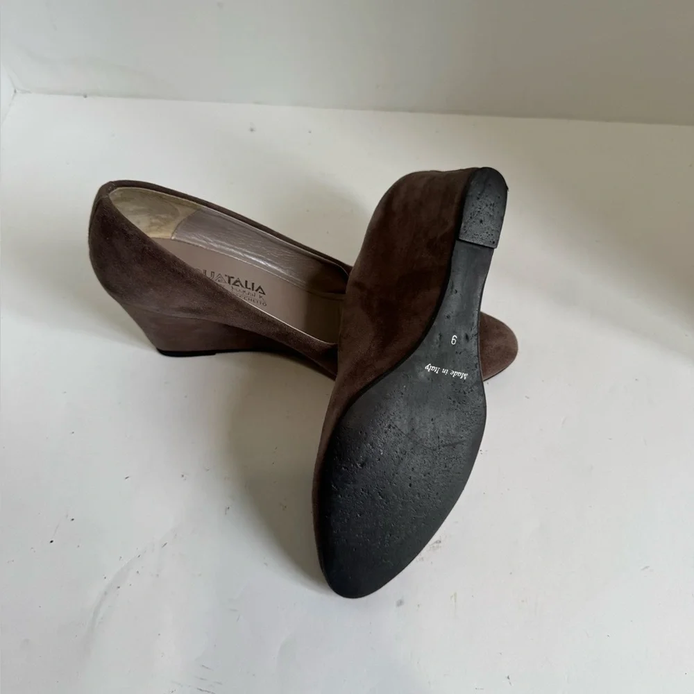 Aquatalia Women's Brown Suede Wedge Pumps Size 9